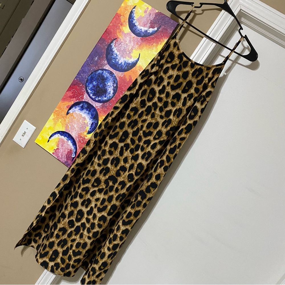 🎉3/$20 CLEAR OUT SALE!🎉 Leopard maxi dress